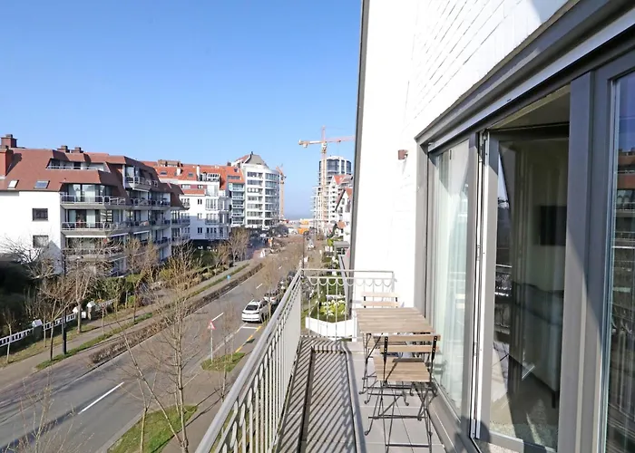 In Near Zeedijk דירה